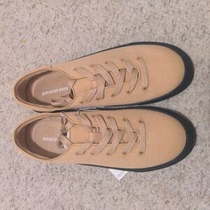 Size 6.5 brand new tan and black sneakers from Amazon